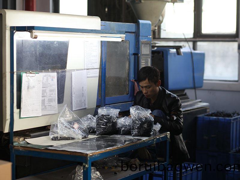 塑膠糢具(ju)材料(liao)選擇