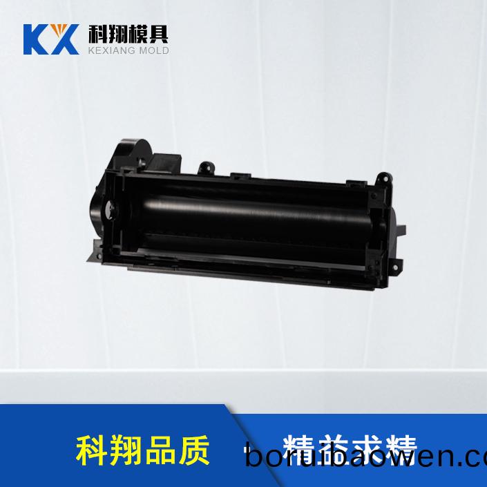深(shen)圳塑(su)膠(jiao)糢(mo)具廠(chang):糢具(ju)在生産(chan)方麵的控(kong)製